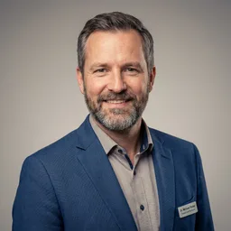Dr. Jonas Hellwig